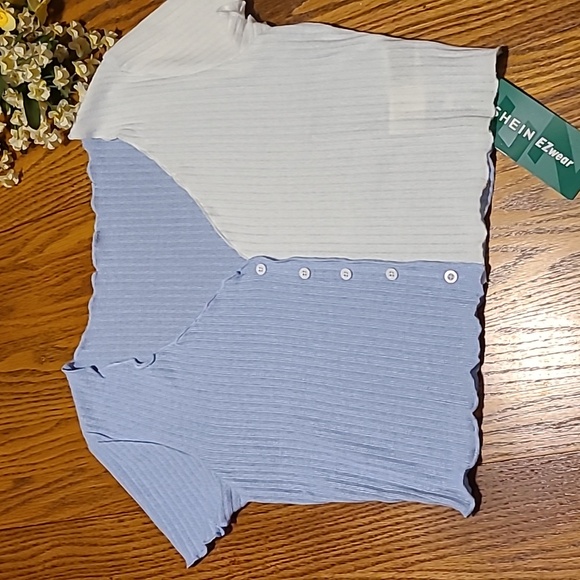 NWT Shein Button Down Cropped Top - Girl's Large - Picture 2 of 7